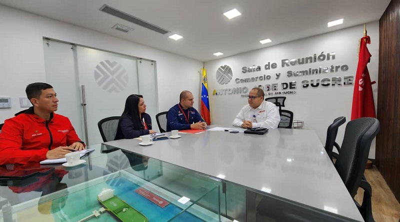 Autoridades evaluaron planes de fiscalización en estaciones de servicio del país