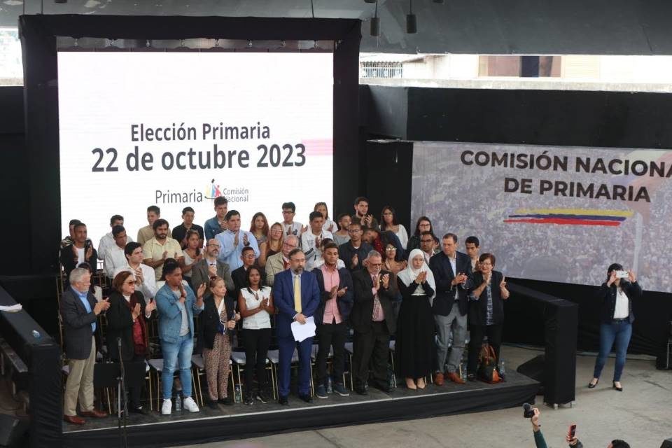 Comisión Nacional de Primaria designó a un grupo que apoyará con el voto en el exterior