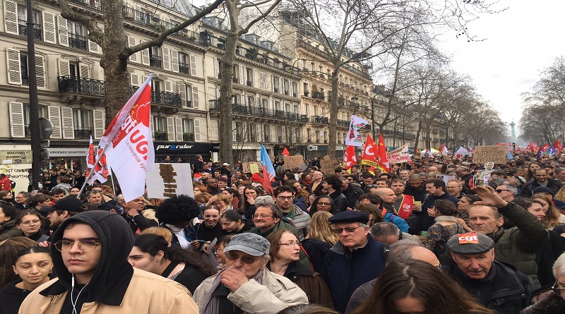 Sindicatos franceses descartan asumir reforma de jubilación