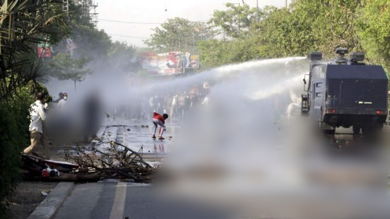 El Ejército desplegado y cerca de mil arrestos en medio de creciente agitación en Pakistán