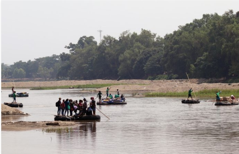 Migrantes venezolanos con incertidumbre en la frontera de México: Estamos a la intemperie
