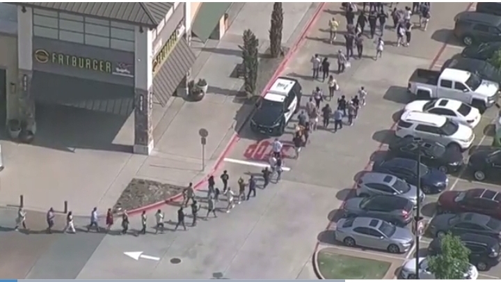¡Atacante neutralizado! Mueren nueve personas en un tiroteo en un centro comercial de Texas, Estados Unidos