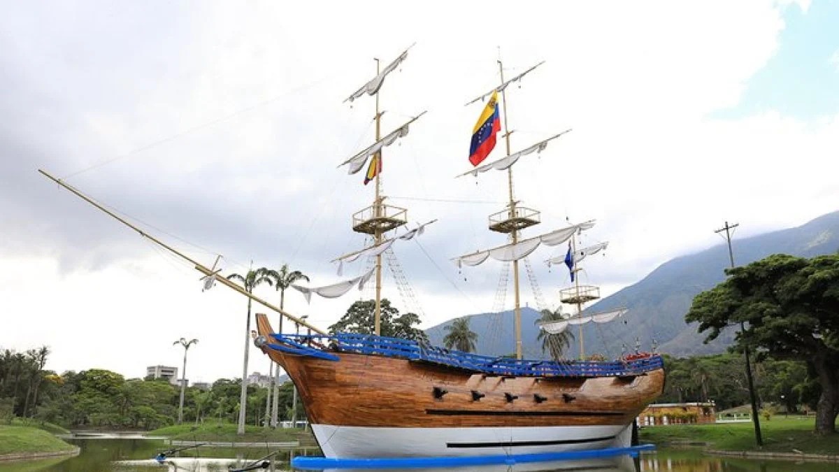 ¡Para disfrute del pueblo! Restauraron réplica del Buque Leander, ubicado en el Parque Generalísimo Francisco de Miranda