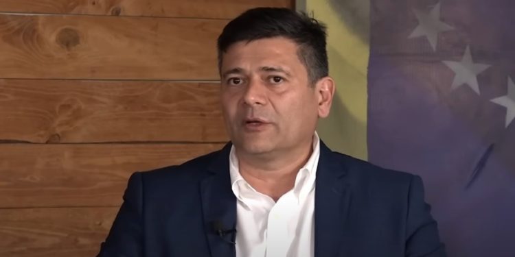 Freddy Superlano se comprometió a trabajar en favor de la candidatura que gane las primarias