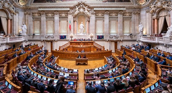 ¡Parlamento portugués! Despenaliza la eutanasia, tras seis años de debate y pese al veto presidencial