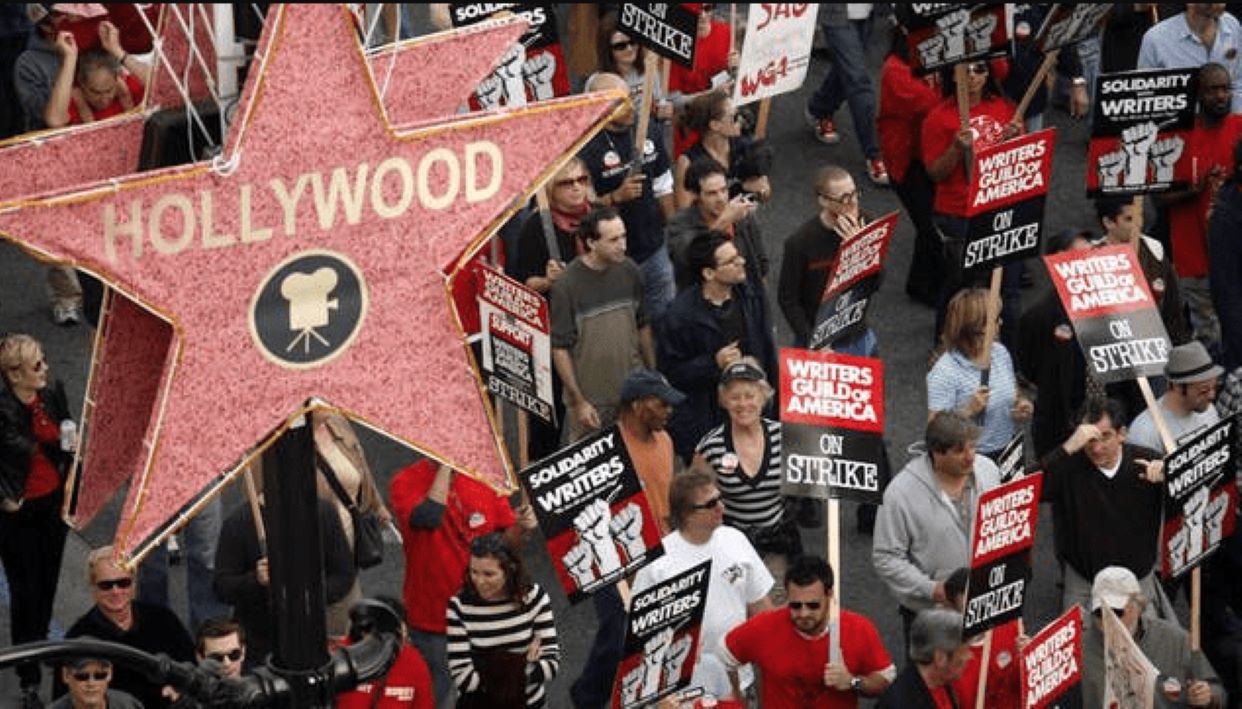 Sindicato de Guionistas de Hollywood convocó a un paro indefinido