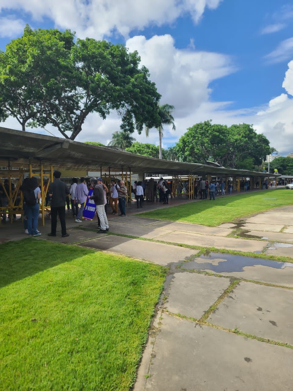 Suspenden las elecciones de la UCV hasta nuevo aviso