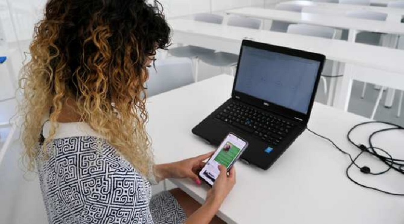 El uso obsesivo de las redes sociales podría crear problemas en los jóvenes