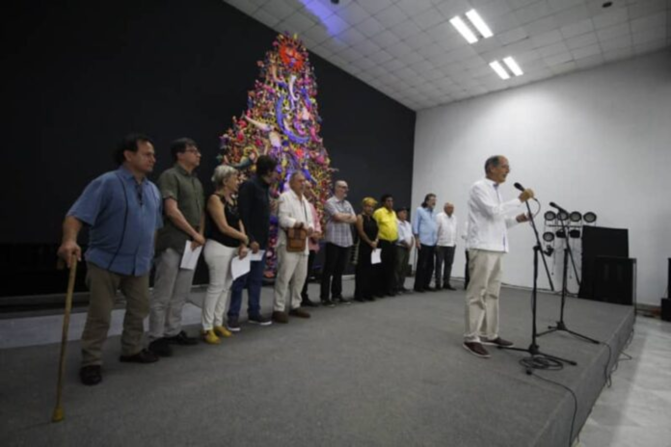 Eduardo Viloria es galardonado con el premio Casa de las Américas 2023