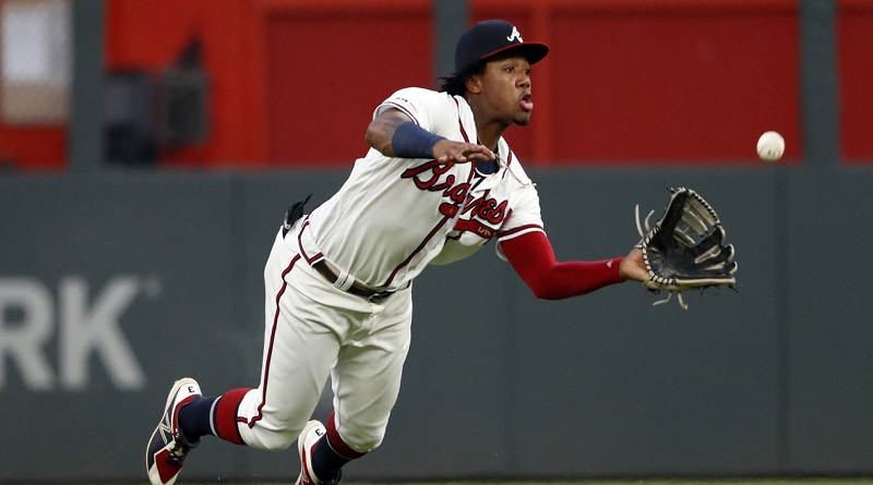 ¡Orgullo venezolano! Ronald Acuña entre los mejores brazos defensivos de las Grandes Ligas