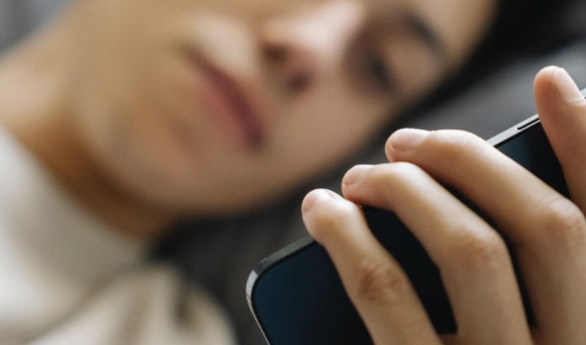 Limitar el uso de las redes sociales a 30 minutos reduce la ansiedad, la depresión y la soledad