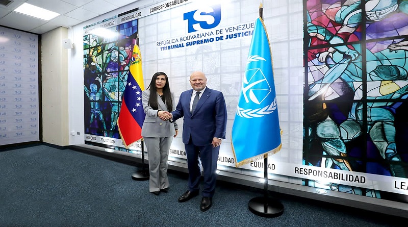 Presidenta del TSJ sostuvo reunión con el fiscal de la Corte Penal Internacional