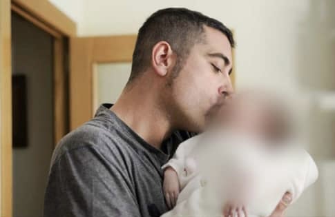 Licencia por paternidad en Latinoamérica: ¿qué países otorgan más tiempo de permiso a los padres?