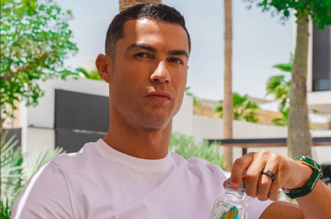 Cristiano Ronaldo presentó su propia marca de agua: URSU