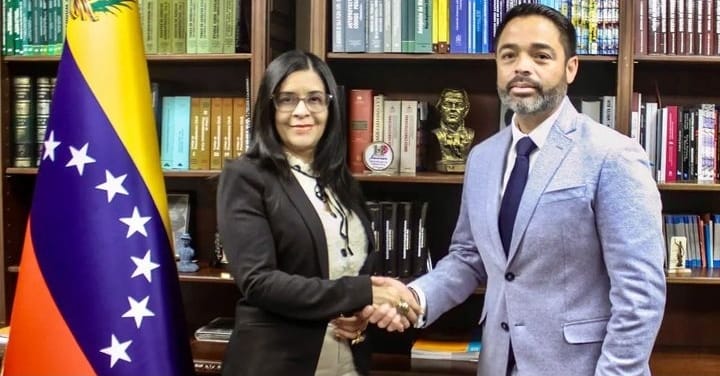 Vicepresidenta de la Sala Constitucional del Tribunal Supremo de Justicia (TSJ) sostuvo mesa de trabajo con la Defensoría Pública