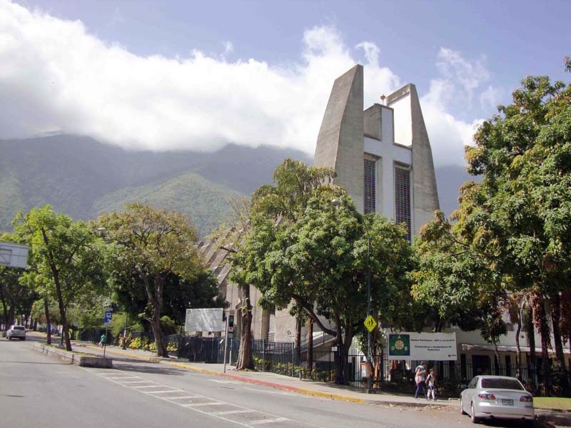 ¡Por 8vo año consecutivo! Más de 80 niños de las escuelas municipales participan en el programa «Mi Primera Comunión Chacao»