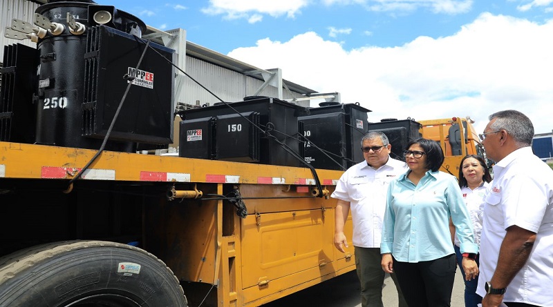Vicepresidenta Delcy Rodríguez supervisó centro de servicio de Corpoelec en Chacao