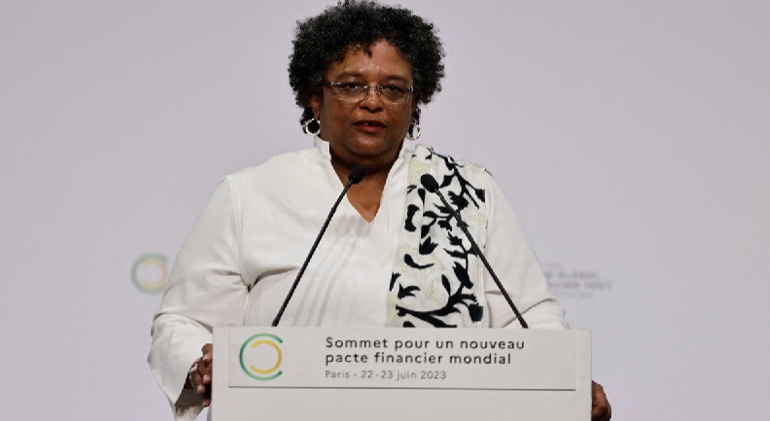 Barbados exige transformación del sistema financiero global