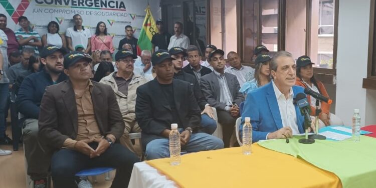 Convergencia anunció que apoyará al candidato que resulte electo en la primaria