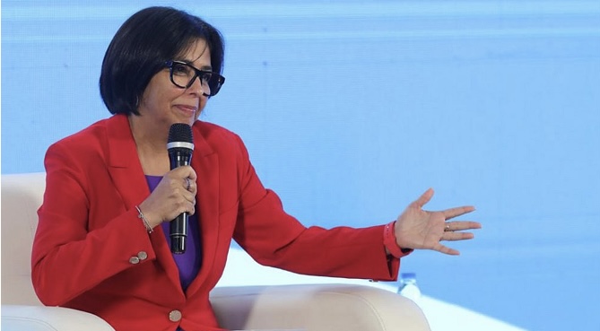 Delcy Rodríguez: Con las sanciones hacia Venezuela buscan hacerse de forma gratuita de nuestro petróleo