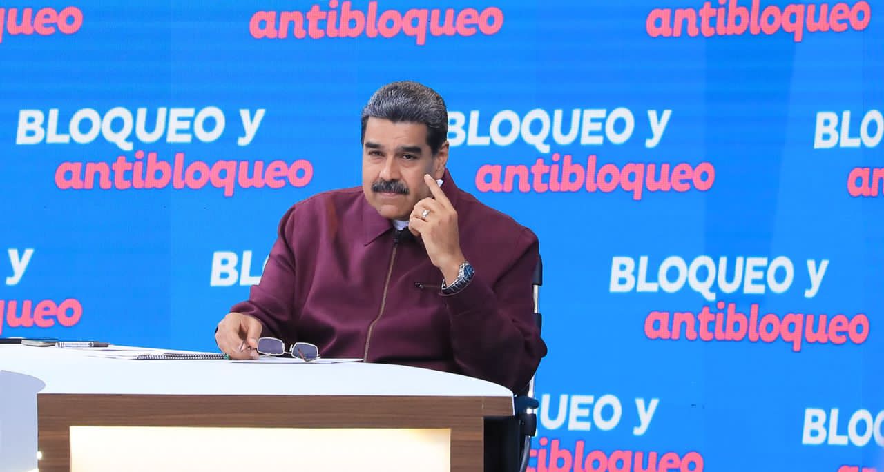 Presidente Maduro propone prohibir la venta de cigarrillos electrónicos en el país