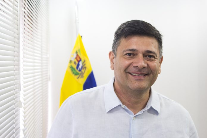 Para Freddy Superlano la primaria «es una herramienta que va a agitar la conciencia del ciudadano»