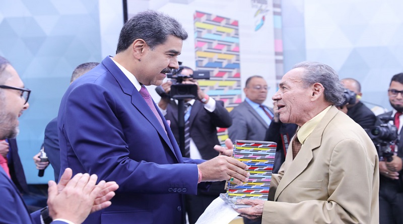 Presidente Nicolás Maduro entregó el Premio Nacional de Periodismo Simón Bolívar 2023
