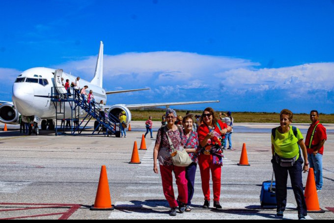 Arribaron turistas a Porlamar del primer vuelo chárter procedente de Cali