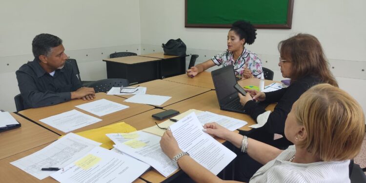 Representantes de Andrés Caleca se reunieron con la Comisión de Primaria para postulación