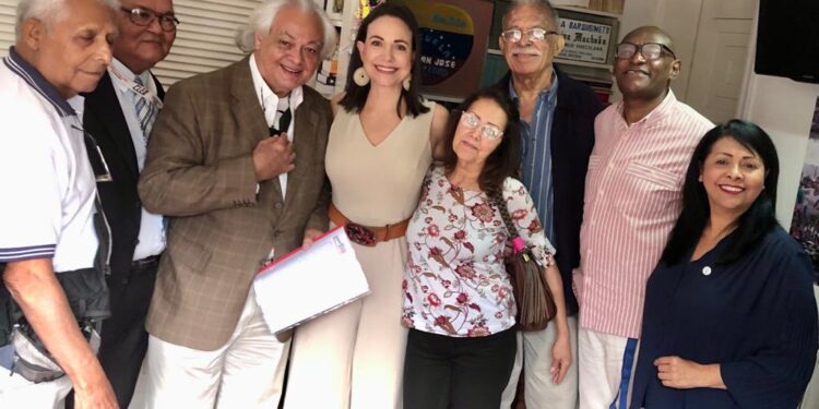 Partido Democracia Renovadora anunció su apoyo a María Corina