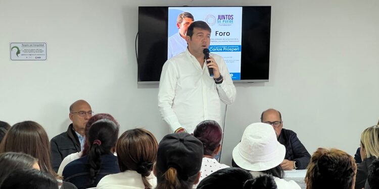 Prosperi busca el voto en el exterior para la primaria