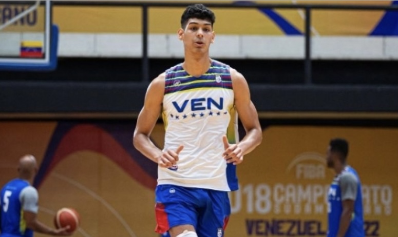 ¿Puede el «Gigante de 2.18 metros» formar parte de la lista definitiva para el Mundial?