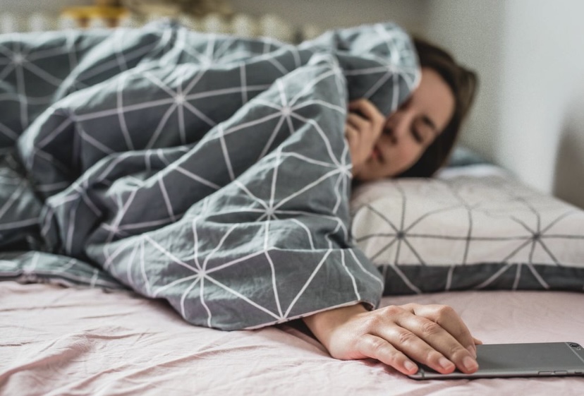 ¿Cómo aprender a despertarte sin una alarma? Los 6 consejos para lograrlo