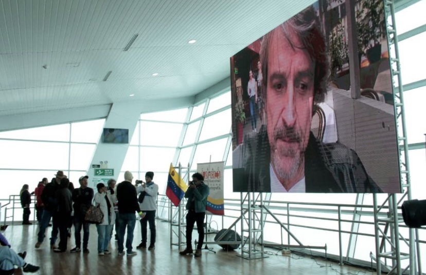 Venezuela va por el Guinness de proyección de cine más alto