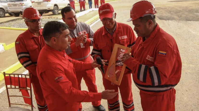 Rafael Tellechea reconoce labor de los trabajadores de La Estación de Flujo FF en Carabobo