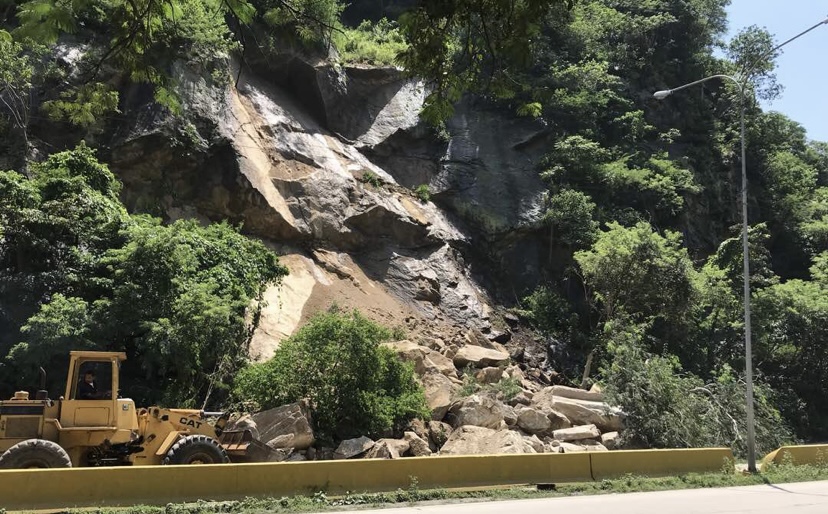 Lacava: Pido conciencia y prudencia al manejar en la carretera Puerto Cabello – Valencia (+ Video)