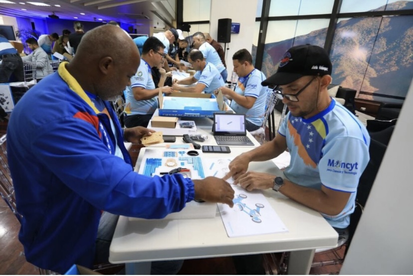 Inició curso de Introducción a la programación robótica