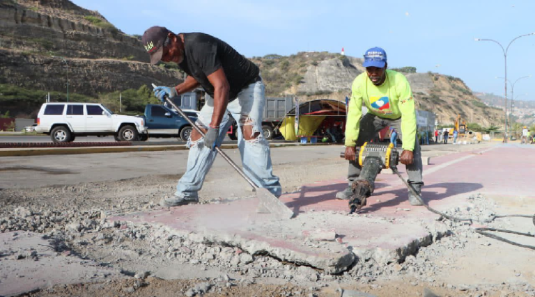 Construyen Cinta Costera del oeste para potenciar turismo en La Guaira