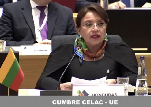 Presidenta de Honduras pide en la UE-Celac la devolución de bienes retenidos a Venezuela