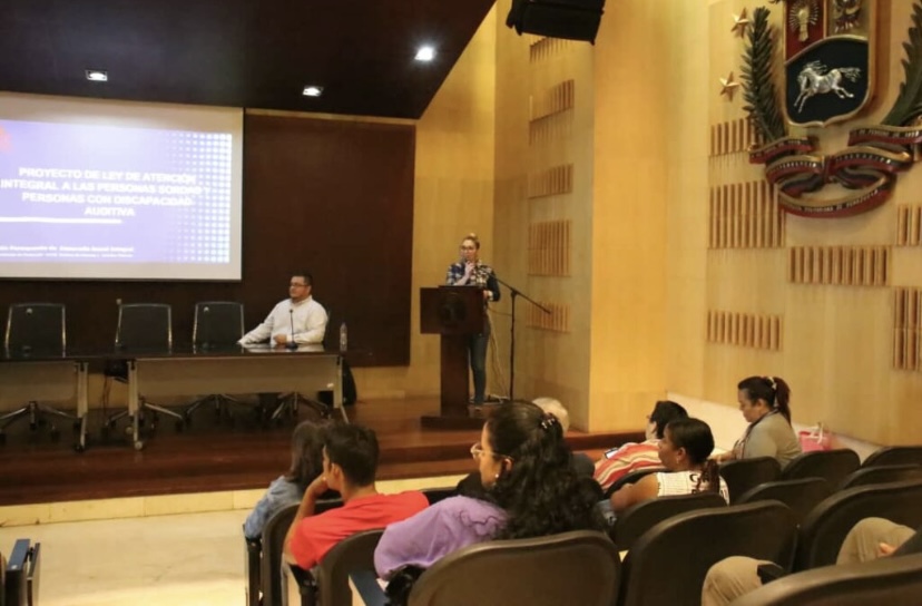 Concluye consulta pública de Ley para personas con discapacidad auditiva