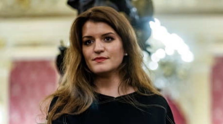 Secretaria de Estado francesa renuncia tras posar para la revista Playboy