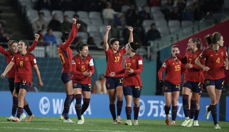 (5-0) España golea a Zambia y se asegura los octavos de final del Mundial femenino de fútbol
