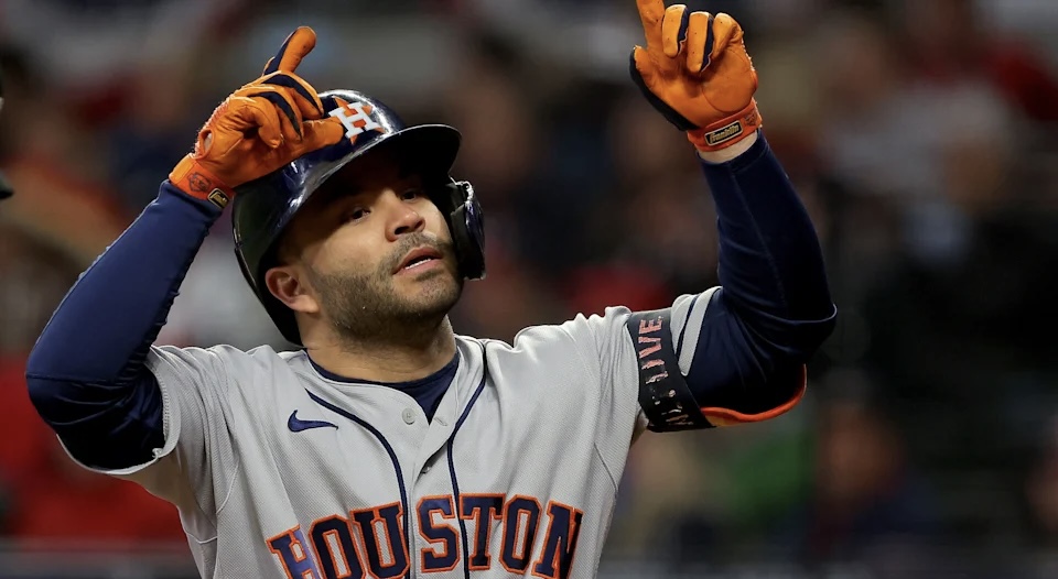 MLB: José Altuve se encuentra a un jonrón de entrar a un grupo selecto de criollos