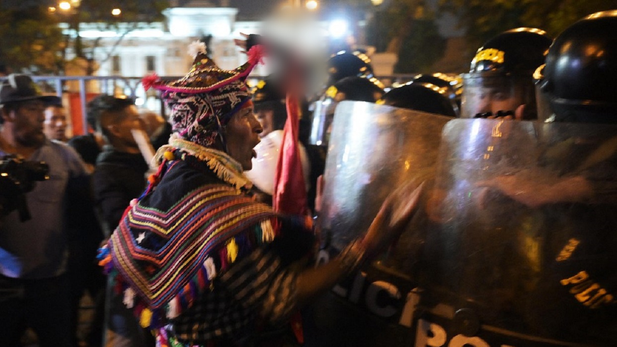 Una nueva jornada de protestas contra el Gobierno en Perú deja al menos ocho heridos y seis detenidos