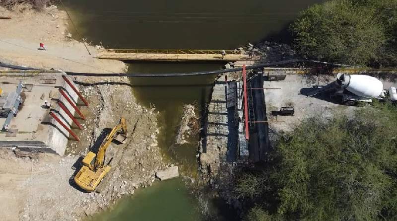 Ministro Araguayán: “Construcción de puente Guayacán en Carenero presenta avances del 73%”