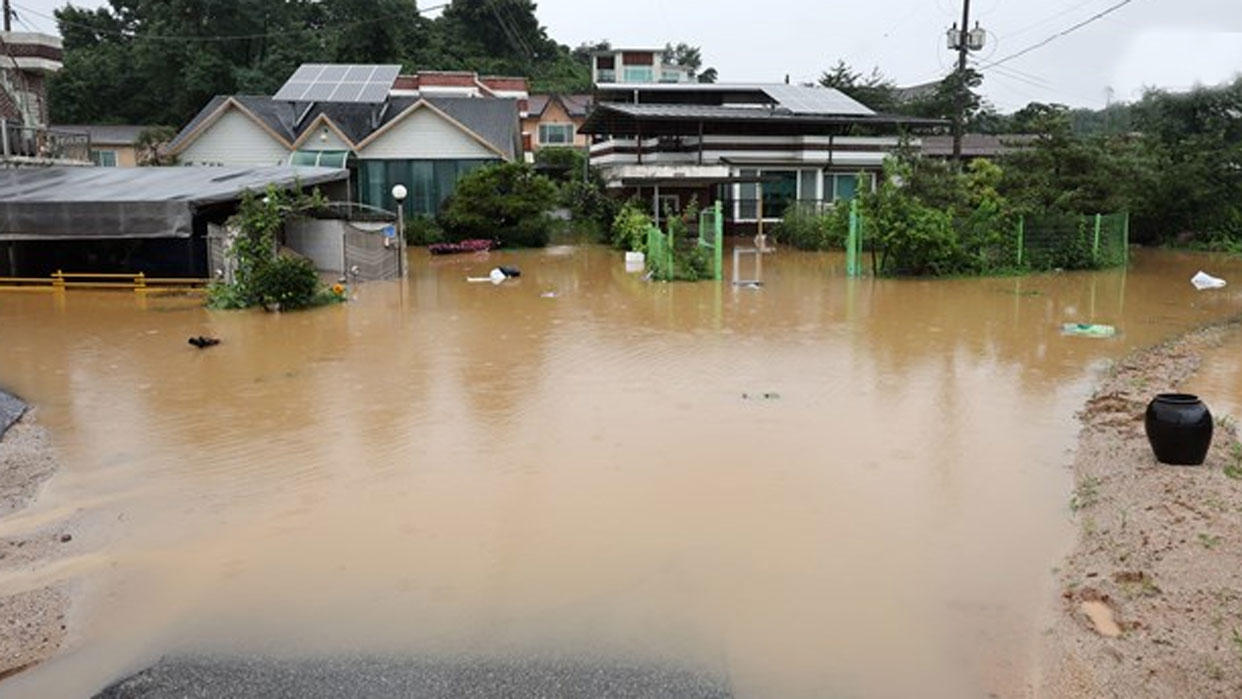 Corea del Sur: Lluvias torrenciales dejan al menos 25 muertos