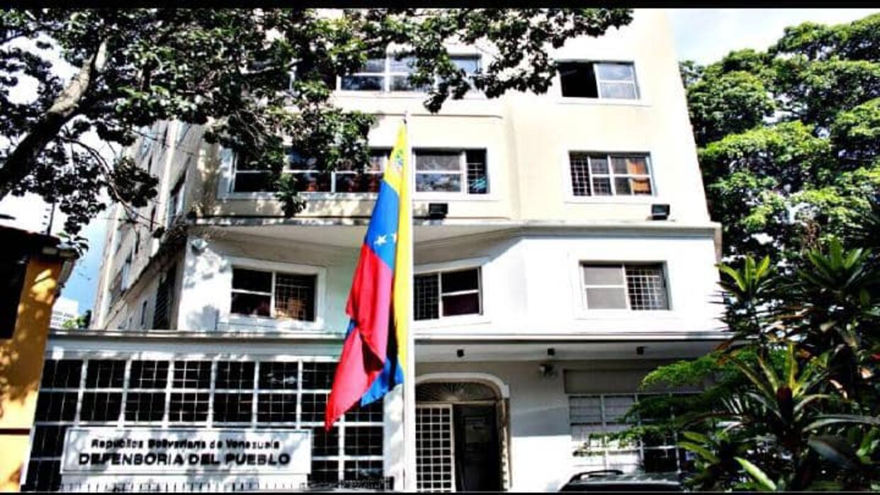 Defensoría del Pueblo reconoce el rol de hombres y mujeres policías que actúan apegados a los estándares en materia de seguridad