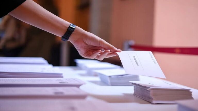 La participación en los comicios españoles supera el 40% en las primeras horas de votación