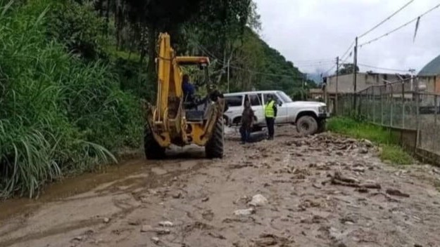 Restablecen paso vehicular hacia La Puerta en el estado Trujillo