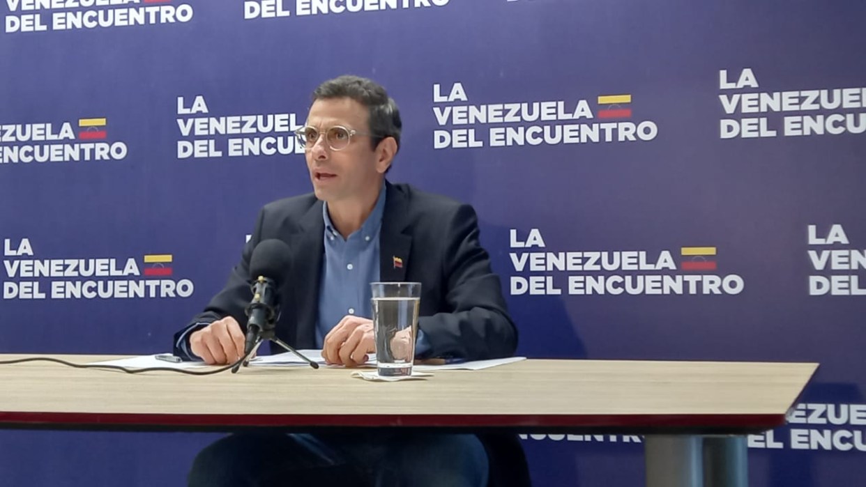 Henrique Capriles Radonski pidió atender preocupaciones que generaron renuncia de María Carolina Uzcátegui